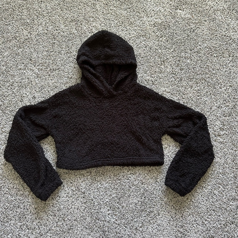 Fuzzy crop sweatshirt